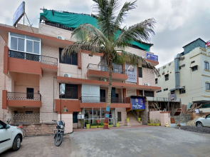 OYO 15984 Crown Plaza Heritage