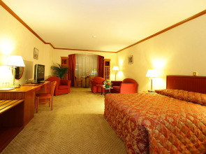 Отель The George Hotel