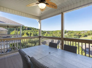 Stonebridge Escape Sleeps 8!