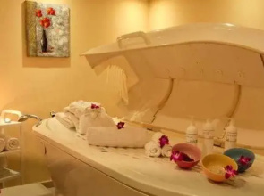 Golden Tulip Khatt Springs Resort & Spa