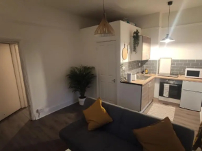 Beautiful 1 Bedroom Apartment