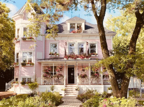 Maison Rose