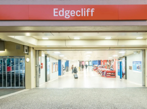 2 Bedroom Balcony Terrace near Kings Cross