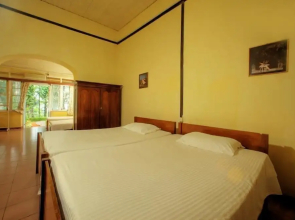 The Bungalow At Pantiya Estate