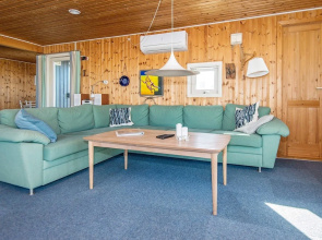 Peaceful Holiday Home in Henne Jutland With Sauna