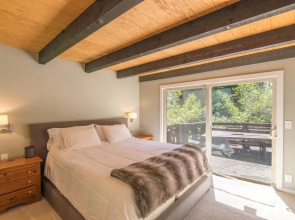 South Shore 5 Bedroom Holiday Home By Tahoe Truckee