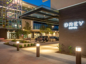 Drey Hotel