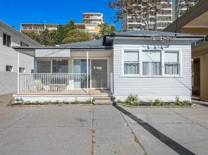 Victoria Parade, 29A