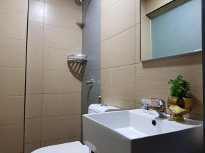 Leo Leisure Hotel at Central Market