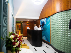 Hanoi La Selva Central Hotel