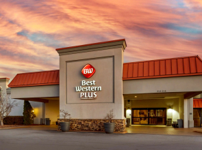 Best Western Plus Madison-Huntsville Hotel
