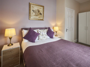 Host Stay Leaf Cottage