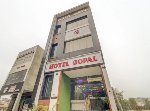 Capital O 77806 Hotel Gopal