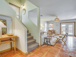 Gorgeous Green Valley Home: Patio & Private Pool!