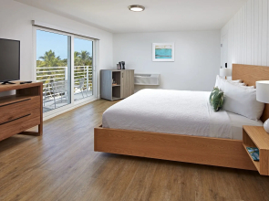 Hadley Resort and Marina