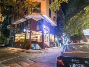 No.9 Housinng 81 Linh Lang