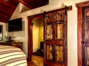 River Rock Inn B&B - Adults Only