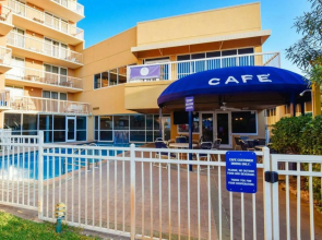 Pelican Beach Resort and Conference Center