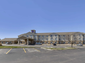 Sleep Inn & Suites Pleasant Hill - Des Moines