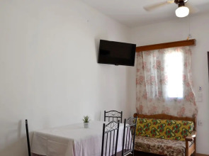 Cozy Studio for 4 in Ios