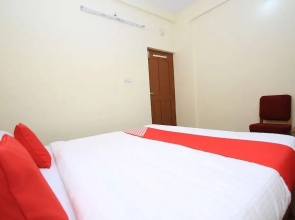 Varsha Boarding and Lodge by OYO Rooms
