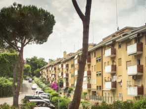 Large Flat With Garden and car Parking