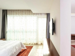 Отель Four Points by Sheraton Sharjah