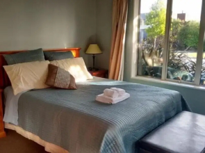 Delamain Holiday House and B&B