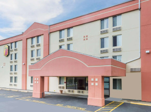 Super 8 by Wyndham Danbury