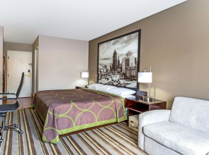 Delavan Inn and Suites