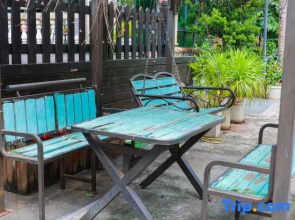 Fullerton Pool B&B (Meilan Airport Branch)