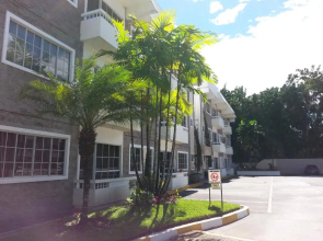 Suites & Apartments San Benito Flats