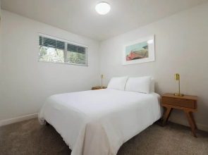 10min to Downtown Bend Chic 2bdr
