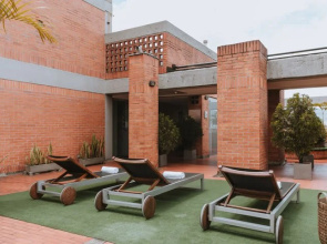Travelers Orange Suites