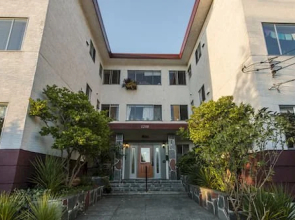 Malika Victoria by Gamalos Group