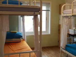 Lemon Tree Guesthouse 1 - Hostel