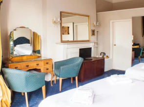 The Queensbury Hotel