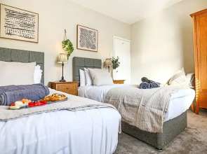 Host Stay Newington Road