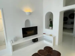 Oia Collection