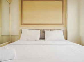 Comfort 1Br With Working Room At Meikarta Apartment