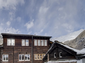 Haus Kirchplatz 4 by Zermatt Premium Apartments