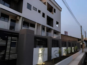 7 Brothers Apartments