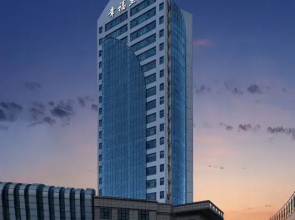 Xingfuli E-sports Movie Hotel (Linyihe Road Tongda Road)
