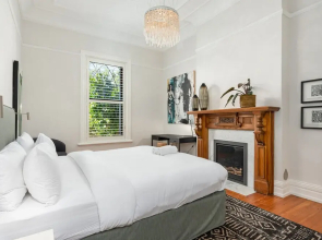 12 Tamboerskloof Road