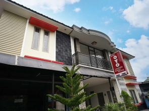 OYO 2038 Jasmine Guest House Balikpapan
