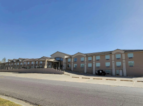 FairBridge Inn & Suites Canadian
