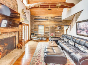 Riverfront Lake Lure Lodge w/ Deck on 13 Acres