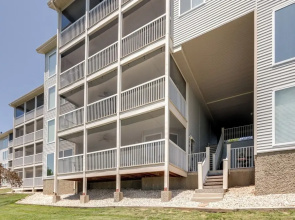 Lake Views & Screened Porch: Ozarks Getaway!