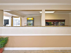 Best Value Inn Garland