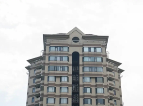 Modern Contemporer 2Br Beverly Tower Apartment